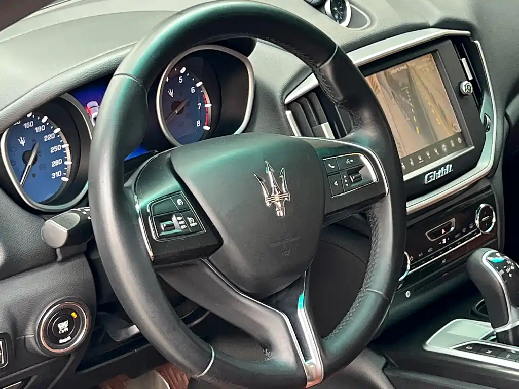 Maserati Ghibli 2014 3.0T Standard Edition