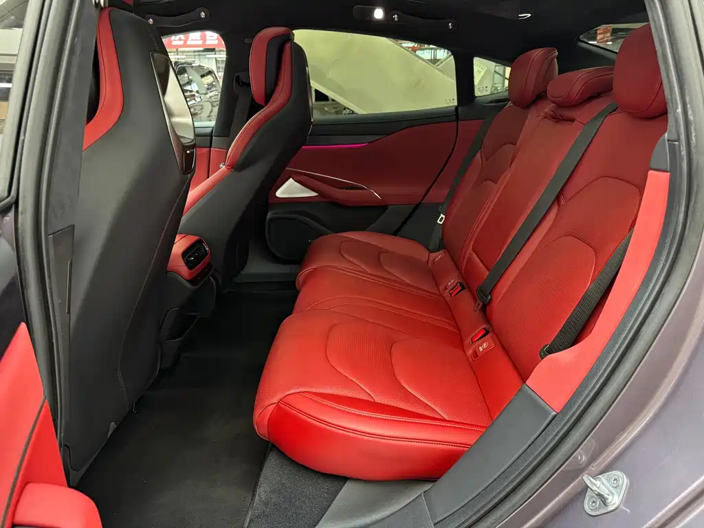Xiaomi SU7 2024 AWD Ultra-Long Range Advanced Intelligent Driving Max Edition
