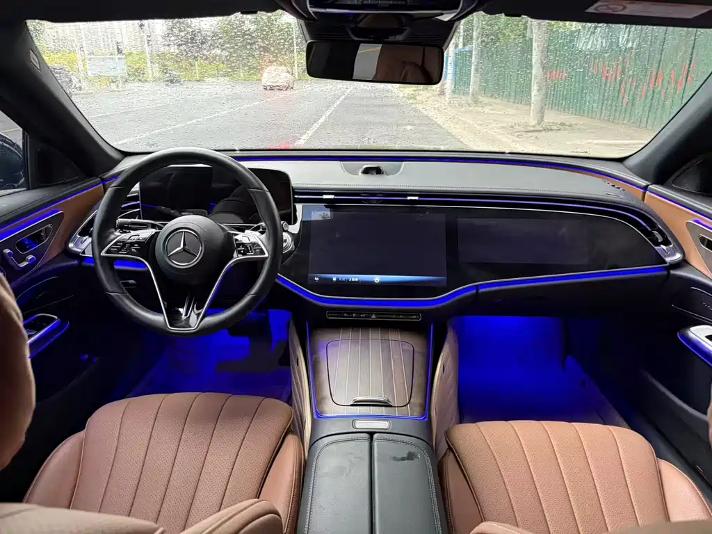 Mercedes-Benz E-Class NEV 2024 E 350 e L Plug-in Hybrid Sedan