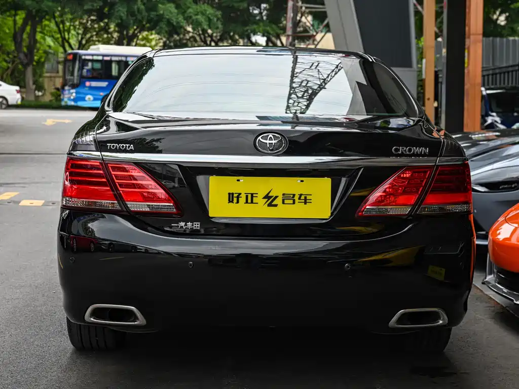 Toyota Crown 2012 2.5L Royal Leather Edition