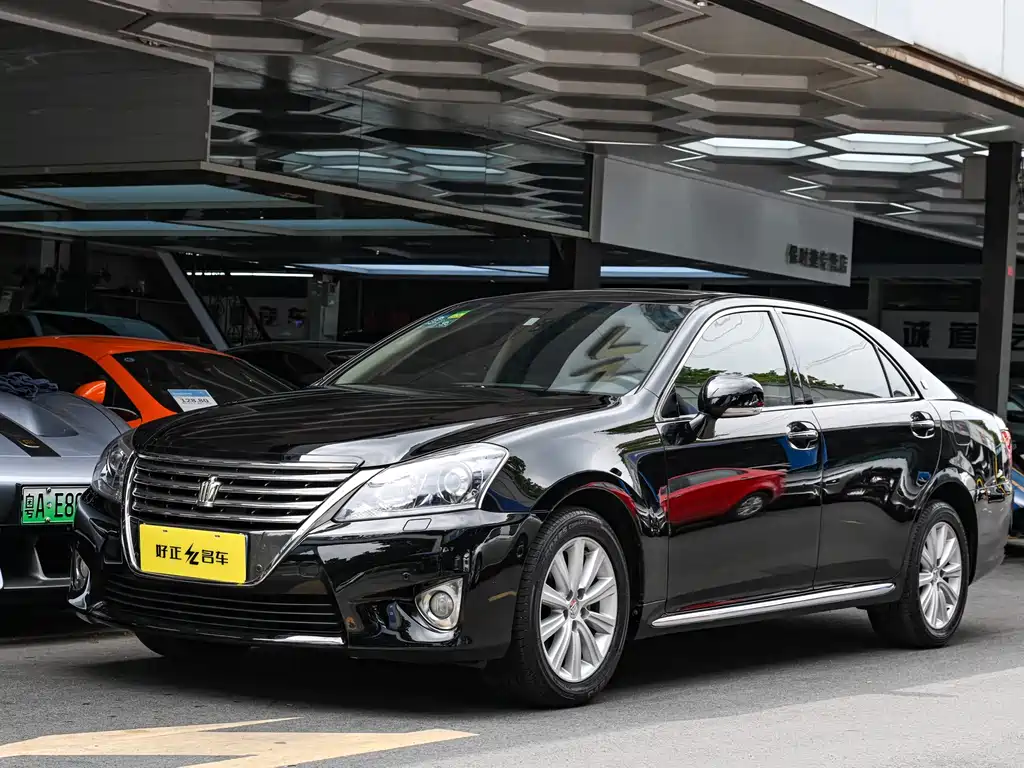 Toyota Crown 2012 2.5L Royal Leather Edition
