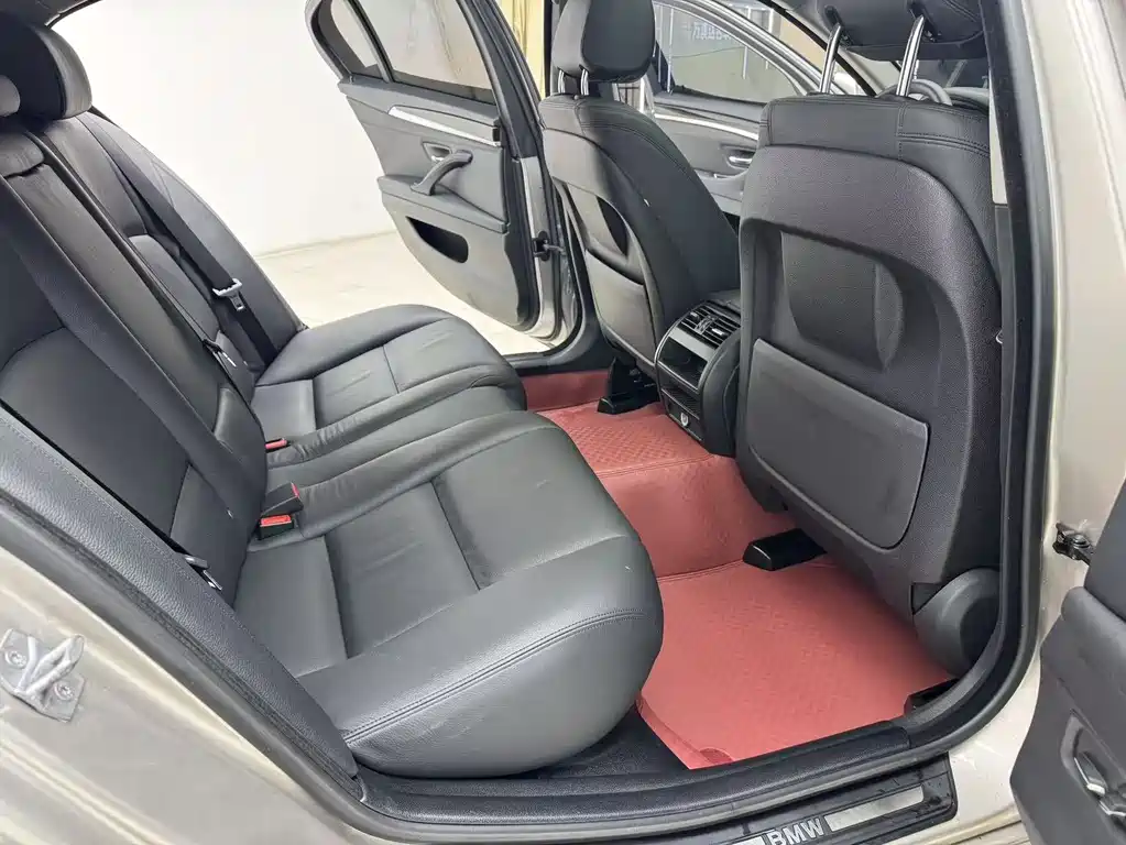 BMW 5 Series 2013 525Li Leading Edition