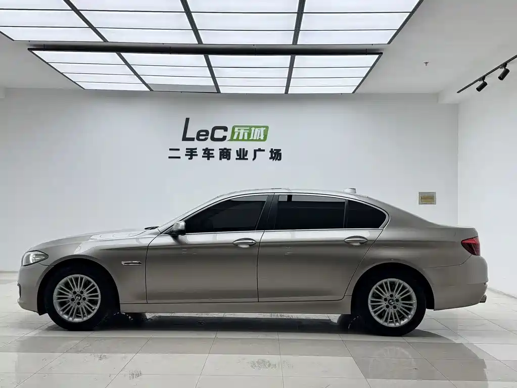 BMW 5 Series 2013 525Li Leading Edition