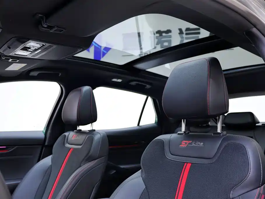 Ford Mondeo 2025 2.0T EcoBoost E-Hybrid Sport Edition ST-Line