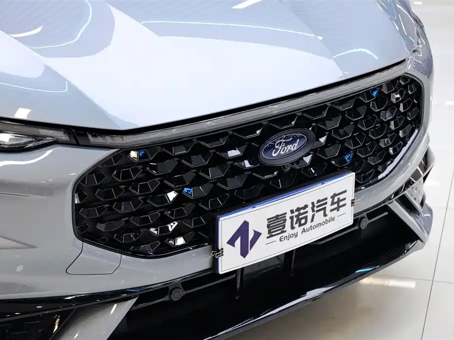 Ford Mondeo 2025 2.0T EcoBoost E-Hybrid Sport Edition ST-Line
