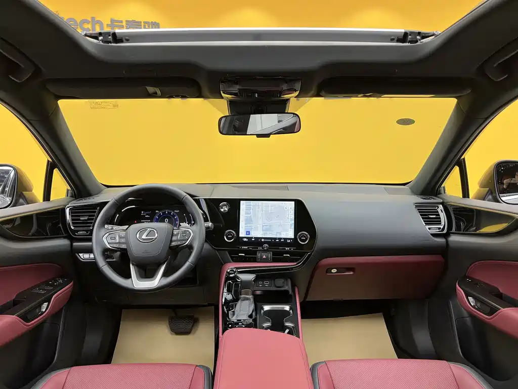 Lexus NX 2025 200 FUN