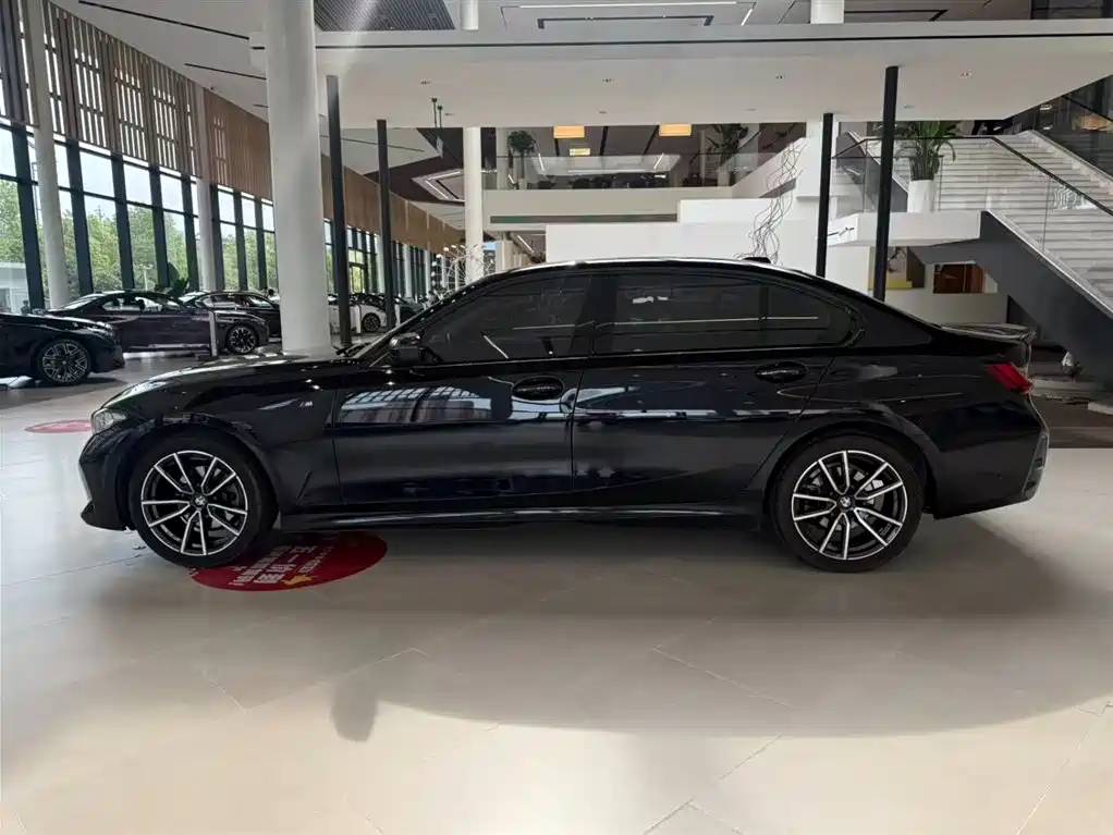 BMW 3 Series 2024 325Li M Sport Package