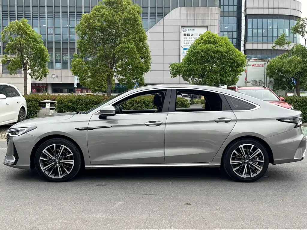 Chery Arrizo 8