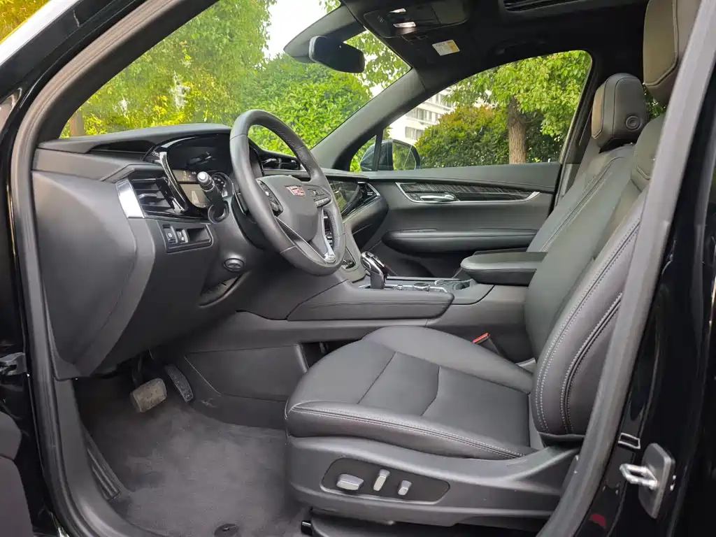 Cadillac XT6 2021 28T Luxury 6-Seater