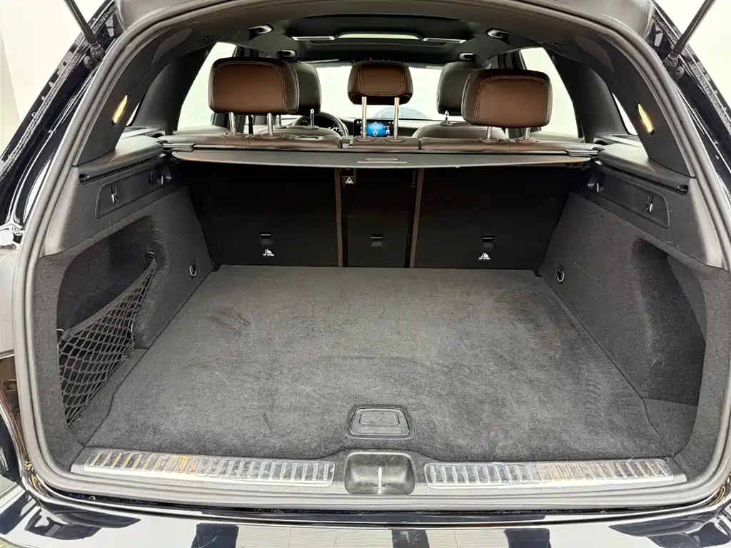 Mercedes-Benz GLC 260 L 4MATIC Dynamic Edition