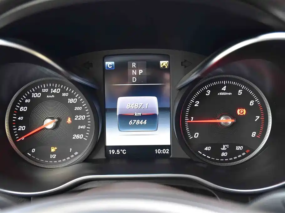 Mercedes-Benz GLC 300 4MATIC Sport 2018