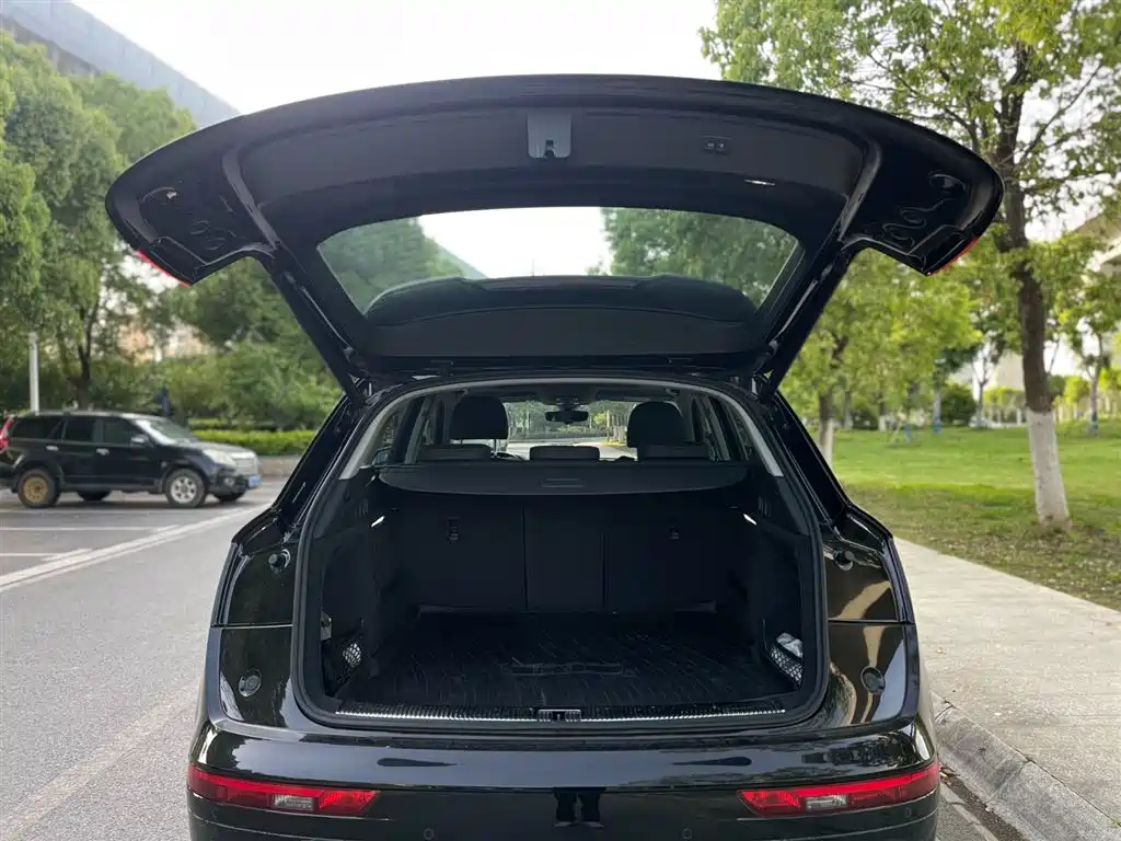 Audi Q5L 2022 40 TFSI Fashion Dynamic