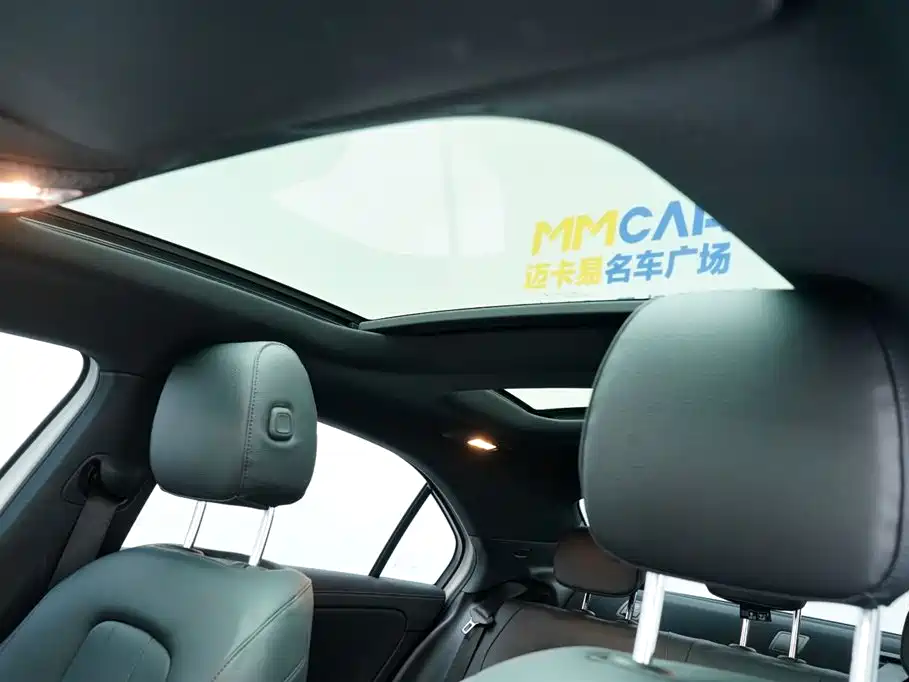 Mercedes-Benz A-Class 2022 Facelift A 200 L Sport Sedan Fashion Edition