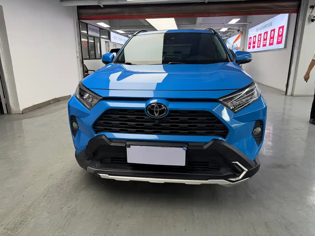 Toyota RAV4 2020 2.0L CVT 2WD Fashion Edition