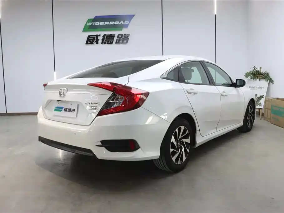 Civic 2016 220TURBO CVT Luxury Edition