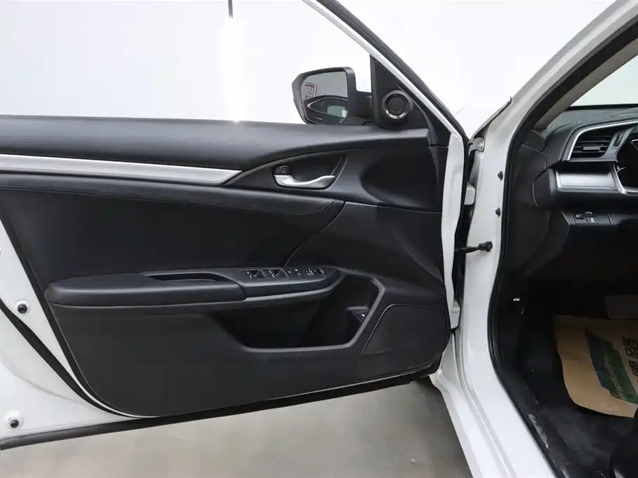 Civic 2016 220TURBO CVT Luxury Edition