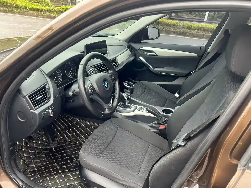 BMW X1 2014 sDrive18i Fashion Edition