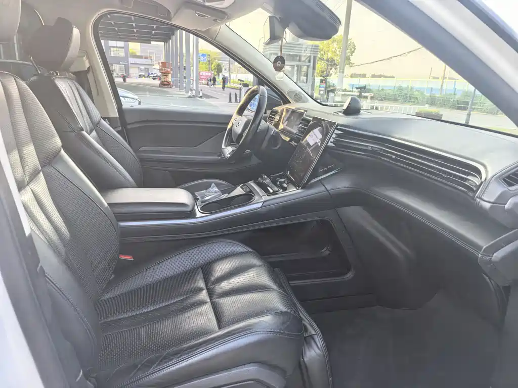 NIO ES8 2018 425km Base Edition 7-Seater