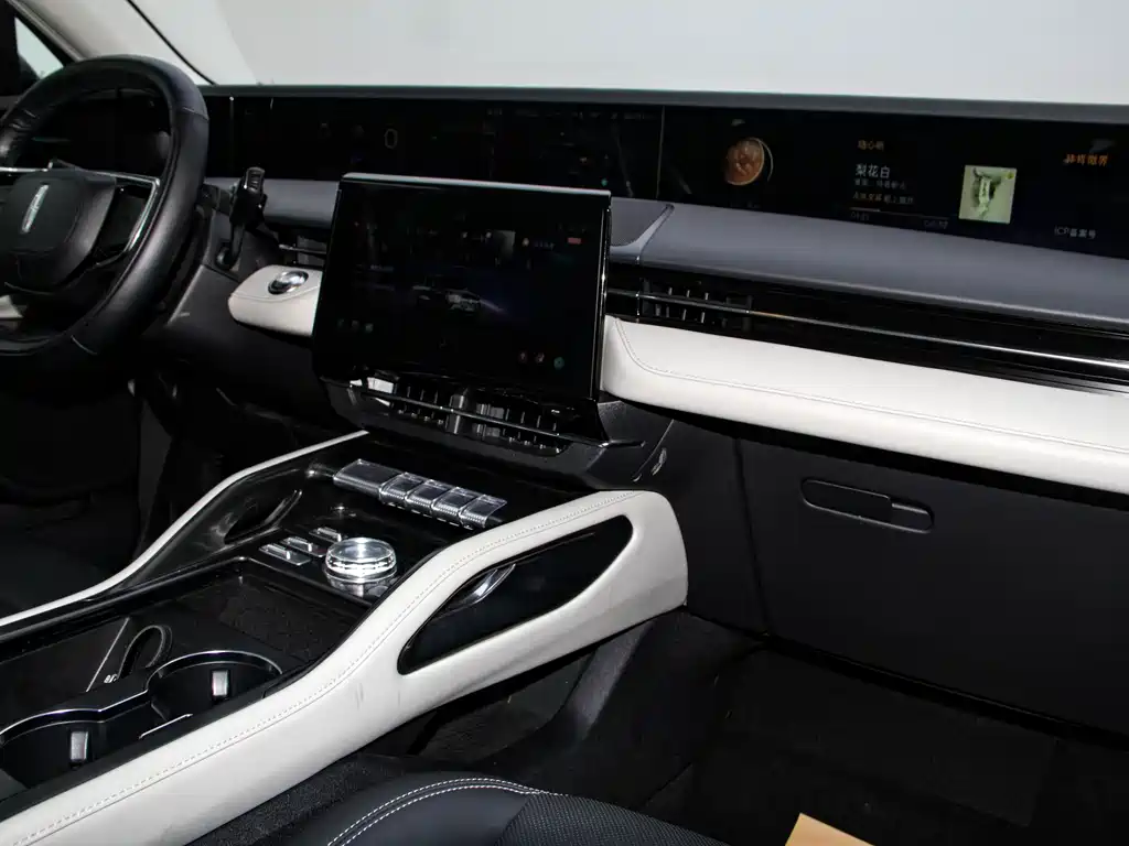 Lincoln Nautilus 2023 2.0T AWD Zhenyi Edition