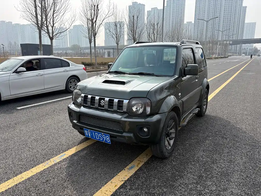 Suzuki Jimny 2015 1.3 AT JLX