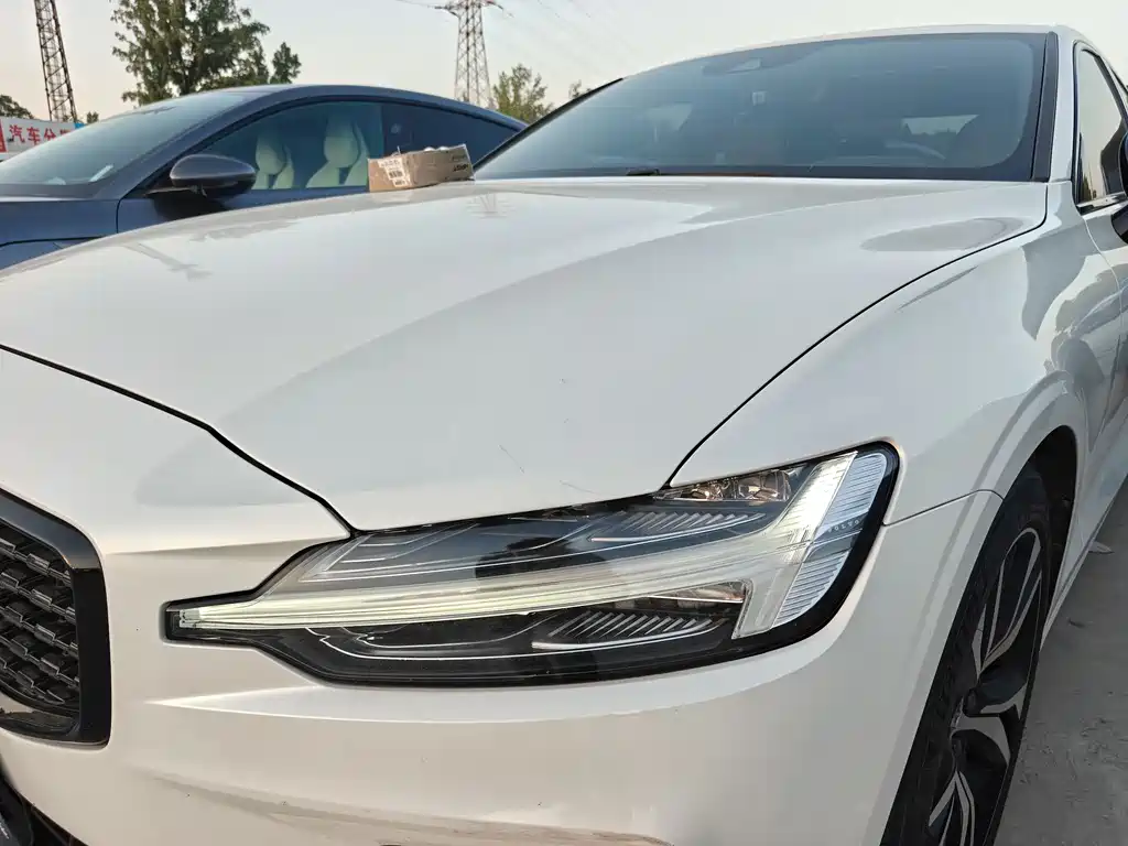 Volvo S60 2021 T4 Zhiyuan Sports Edition