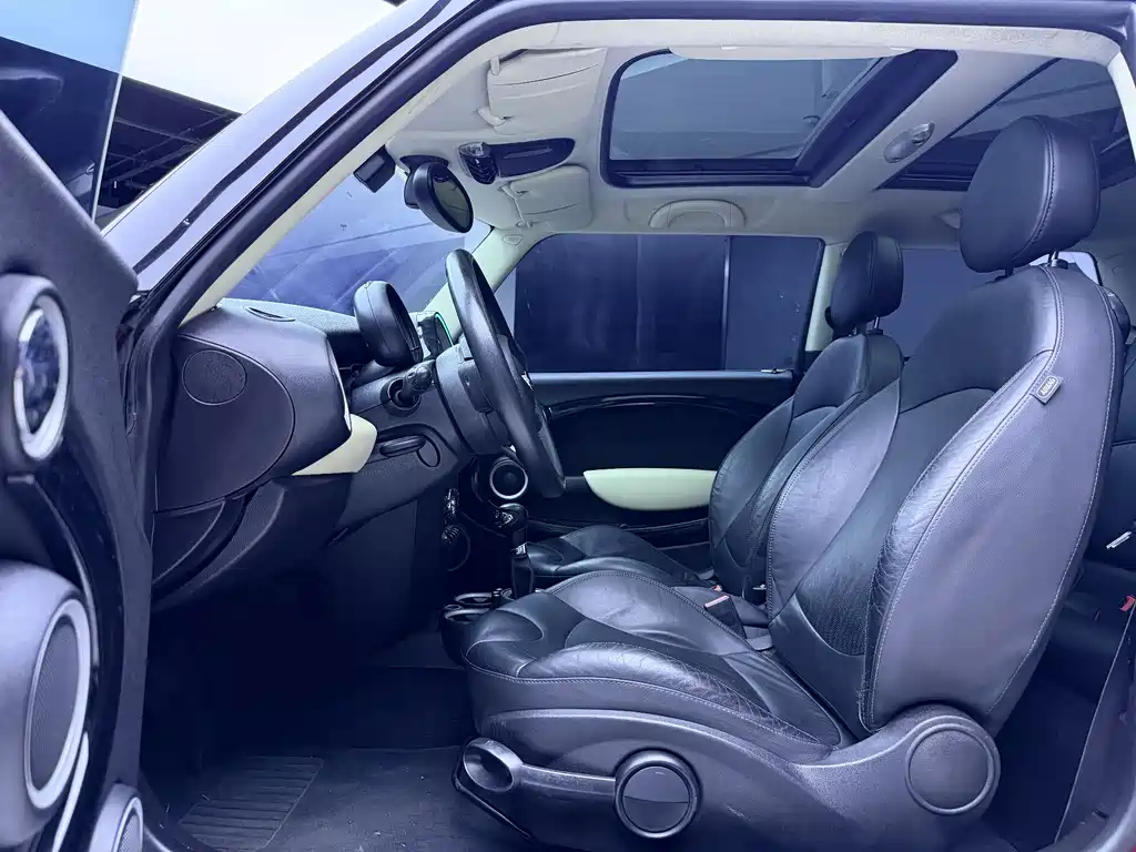 MINI 2011 1.6L COOPER Excitement