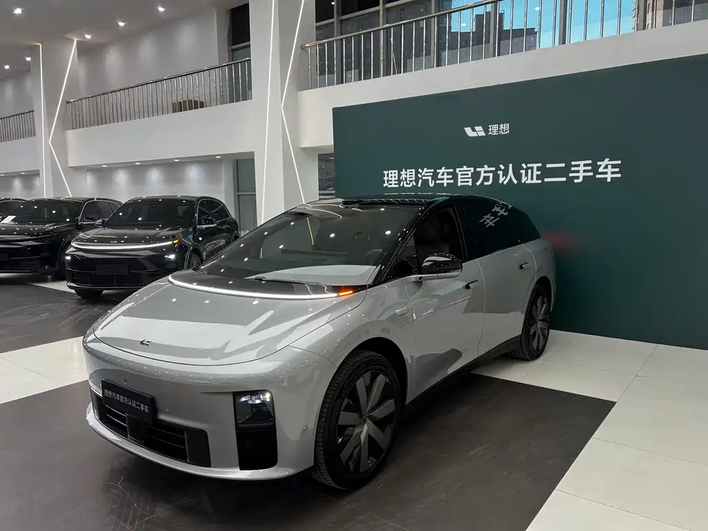 Li Auto i6 2025 AWD Standard Edition