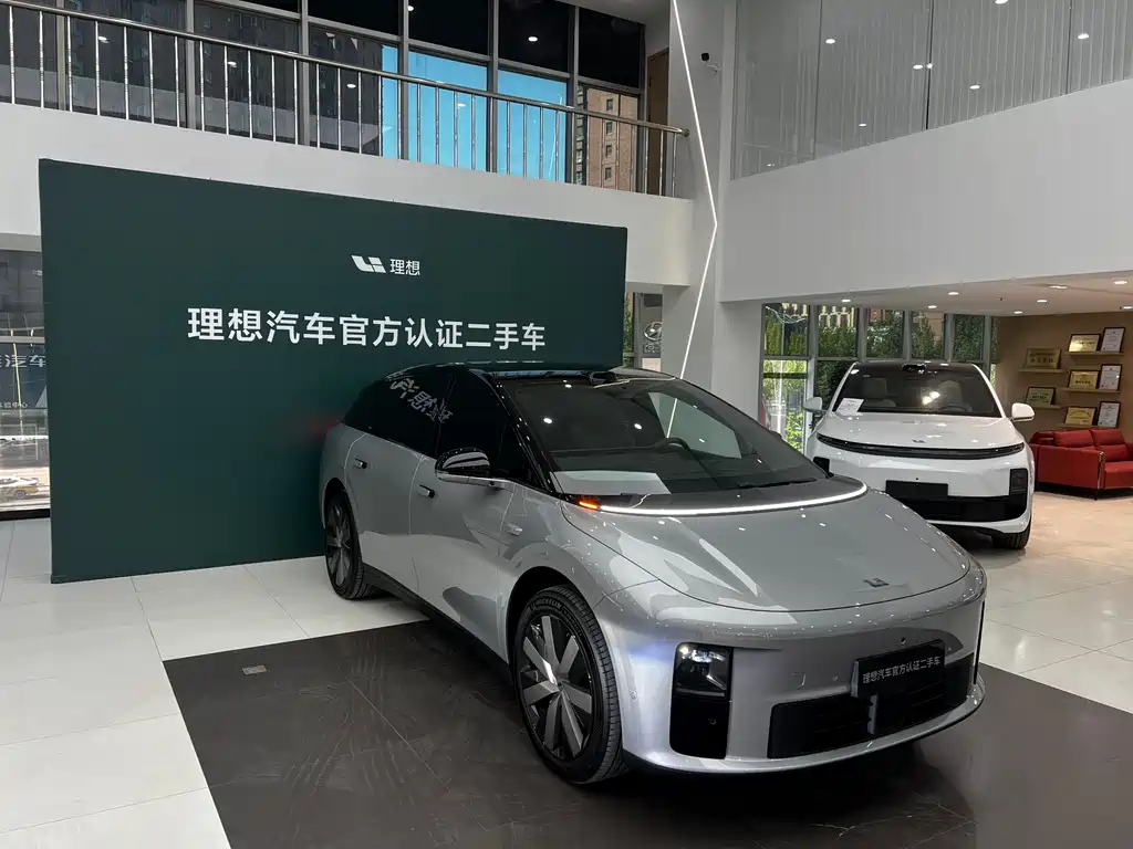 Li Auto i6 2025 AWD Standard Edition