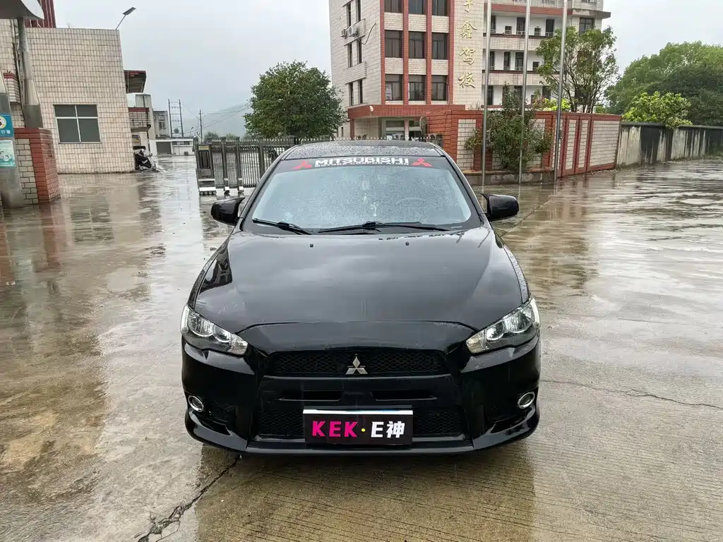 Mitsubishi Lancer EX 2010 Fashion Edition 1.8L MT Comfort