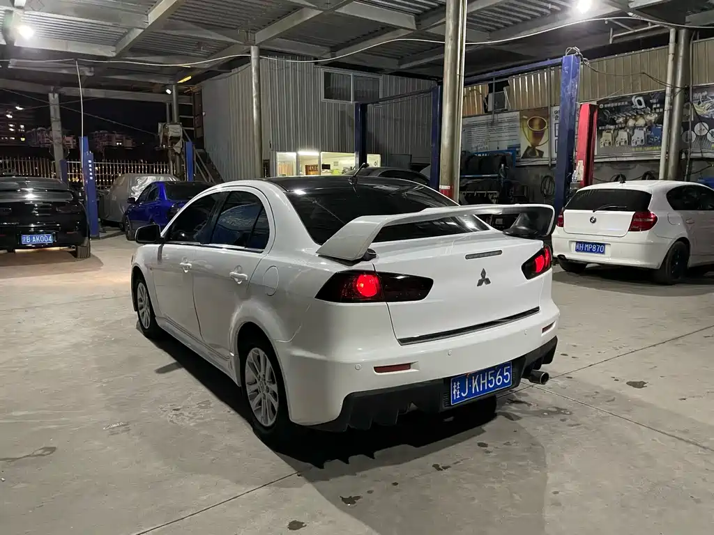 Mitsubishi Lancer EX 2011 1.8L CVT Luxury