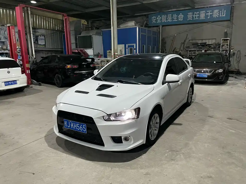 Mitsubishi Lancer EX 2011 1.8L CVT Luxury