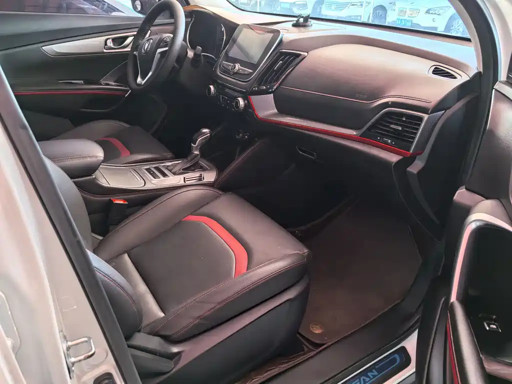 Changan CS55 2018 1.5T Automatic Xuanse Edition China V