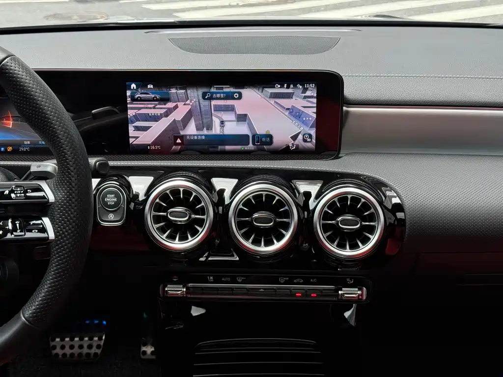 Mercedes-Benz A-Class AMG 2024 AMG A 35 4MATIC