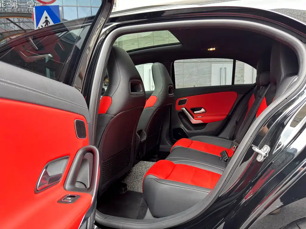 Mercedes-Benz A-Class AMG 2024 AMG A 35 4MATIC