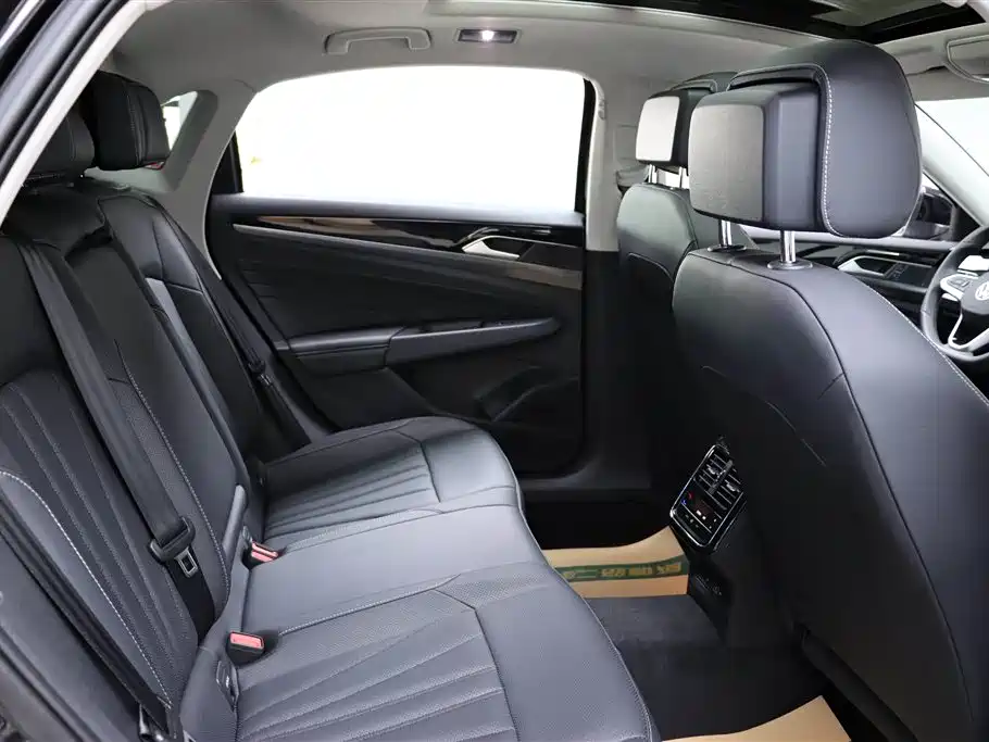 Volkswagen Passat 2025 380TSI Longteng Edition