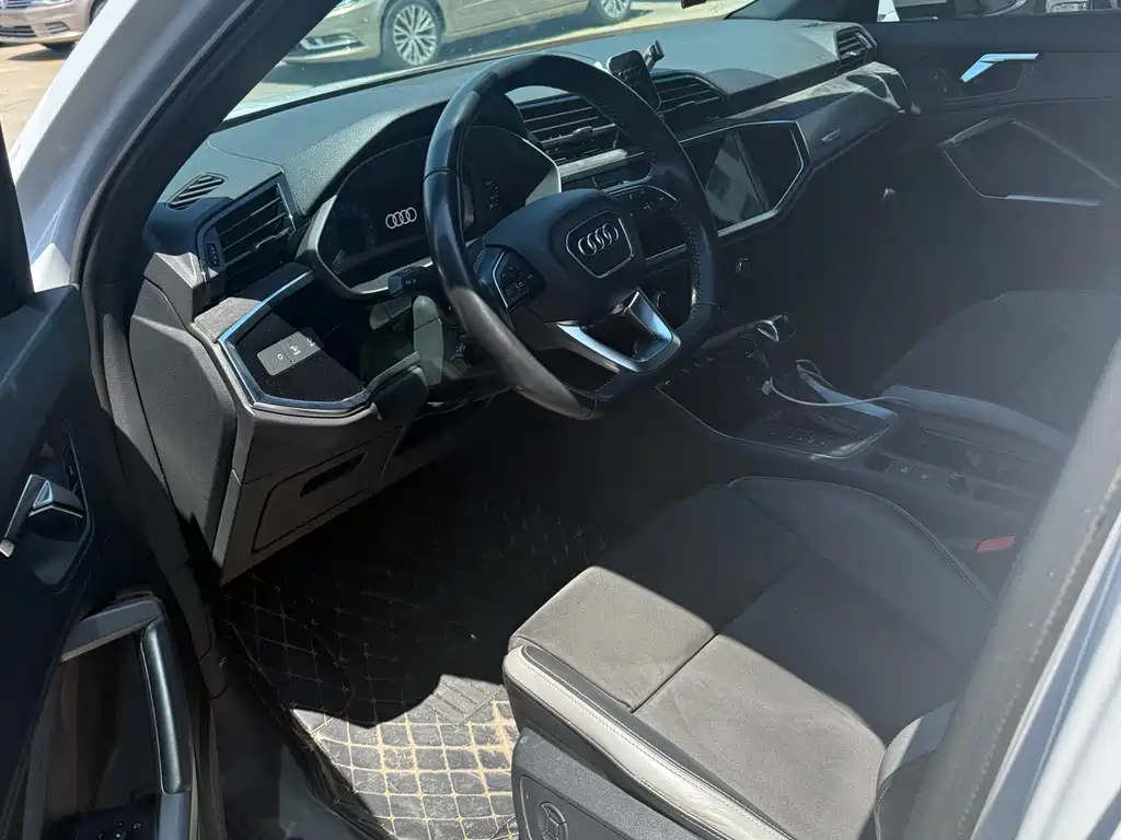 Audi Q3 2020 35 TFSI Entry Dynamic