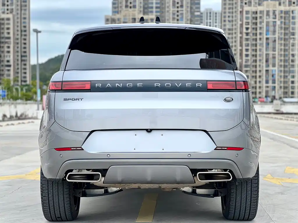 Range Rover Sport 2025 400PS Dynamic SE