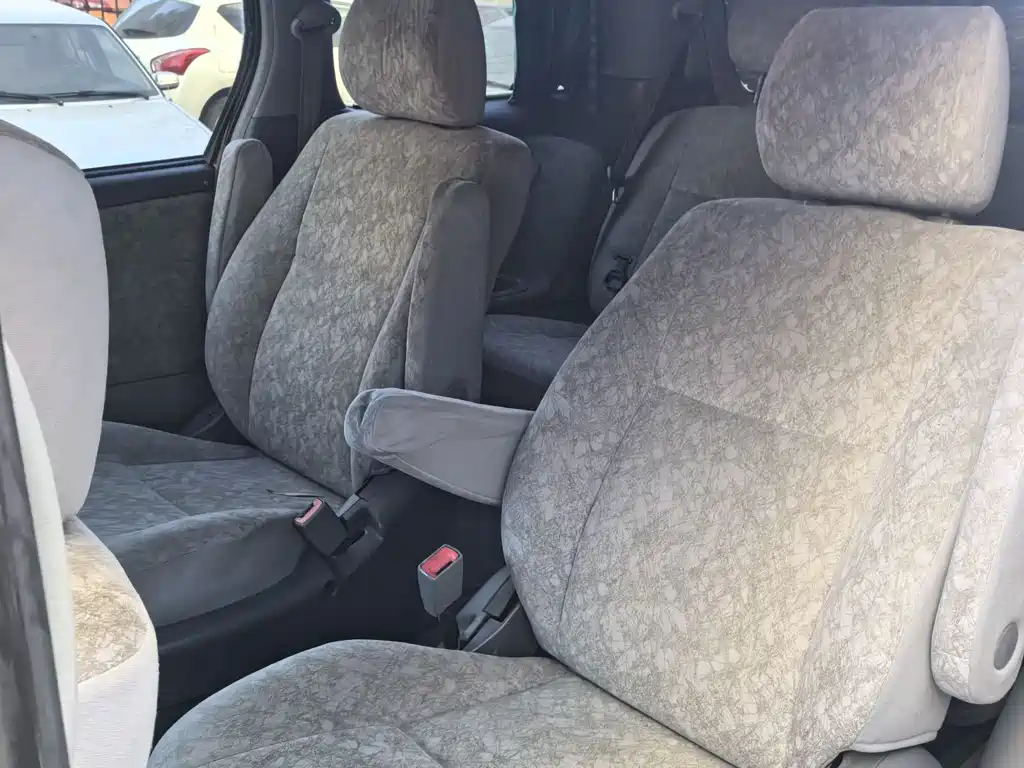 Toyota Previa 2003 2.4L Automatic DX