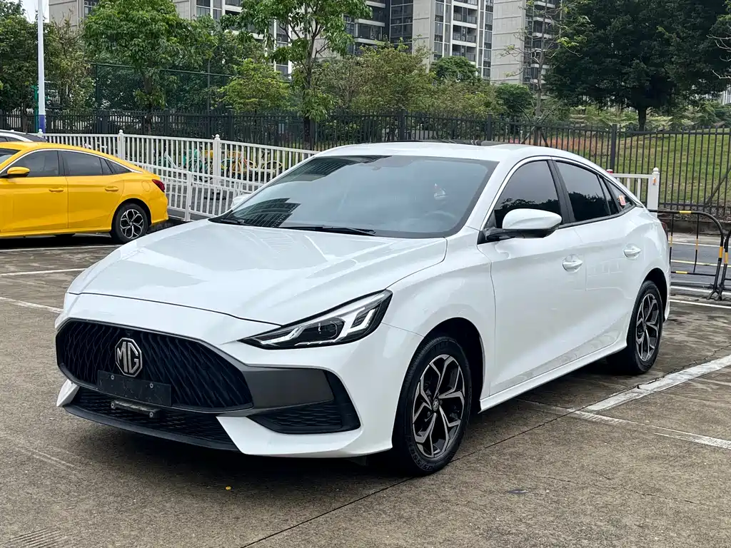 MG5 2021 180DVVT CVT Youth Luxury Edition