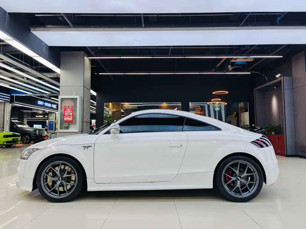 Audi TT 2011 Coupe 2.0 TFSI