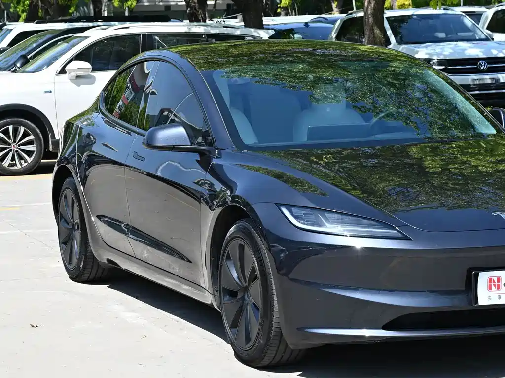 Tesla Model 3 2023 Rear-Wheel Drive