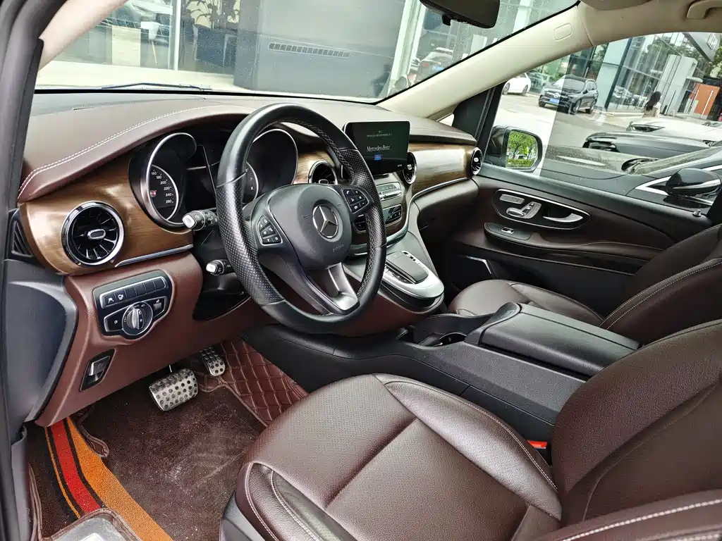Mercedes-Benz V-Class 2021 V 260 L Long Wheelbase Luxury Edition