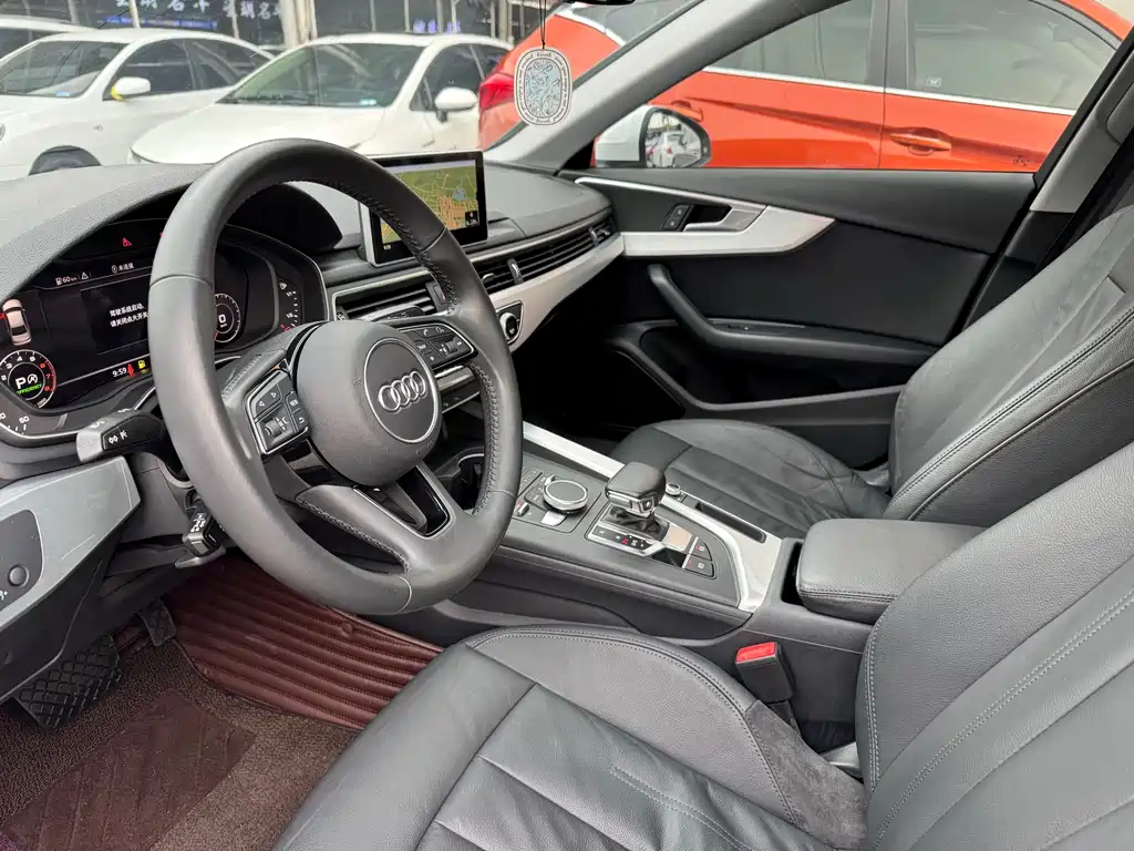 Audi A4L 2019 40 TFSI Fashion Edition China VI