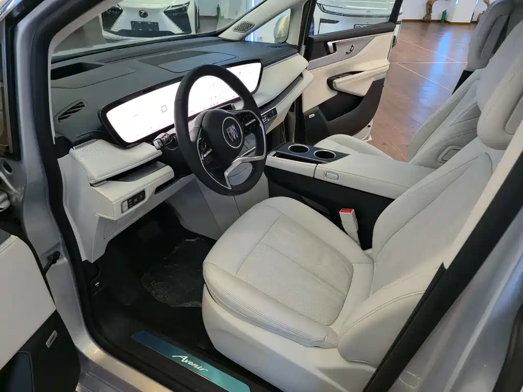 Buick GL8 PHEV 2024 Lu Zun Luxury Edition 7-Seater