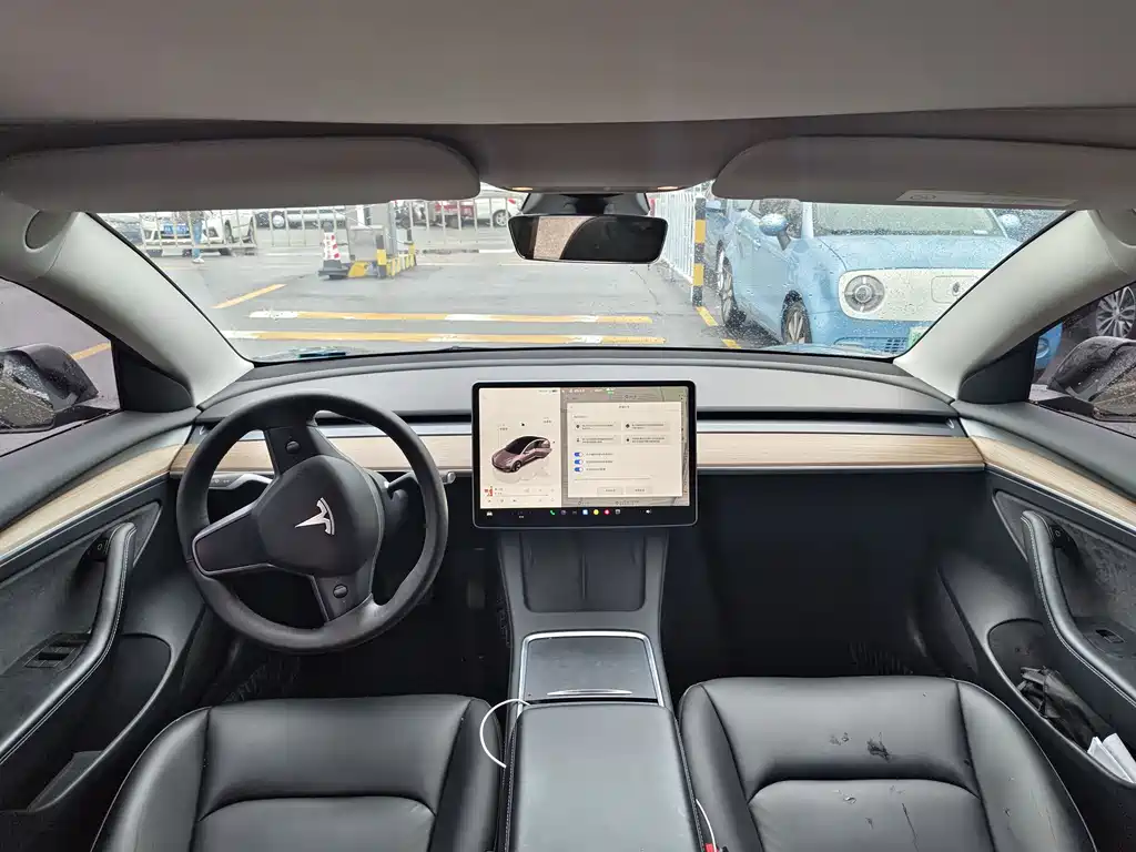 Model 3 2022 Rear-Wheel Drive