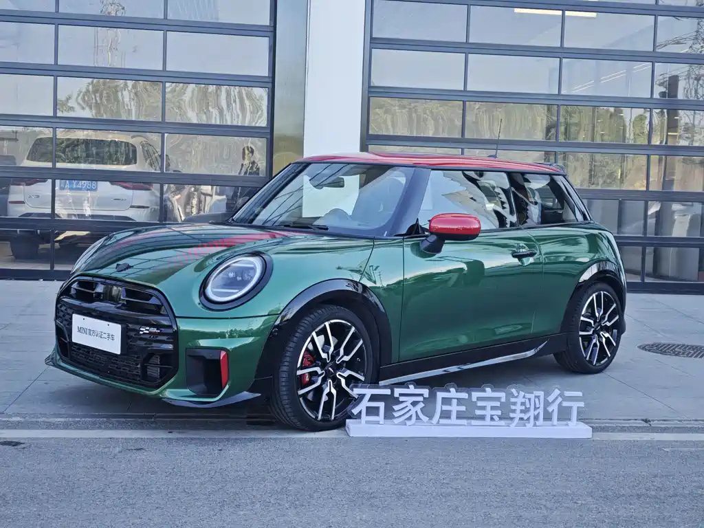 MINI John Cooper Works 2025