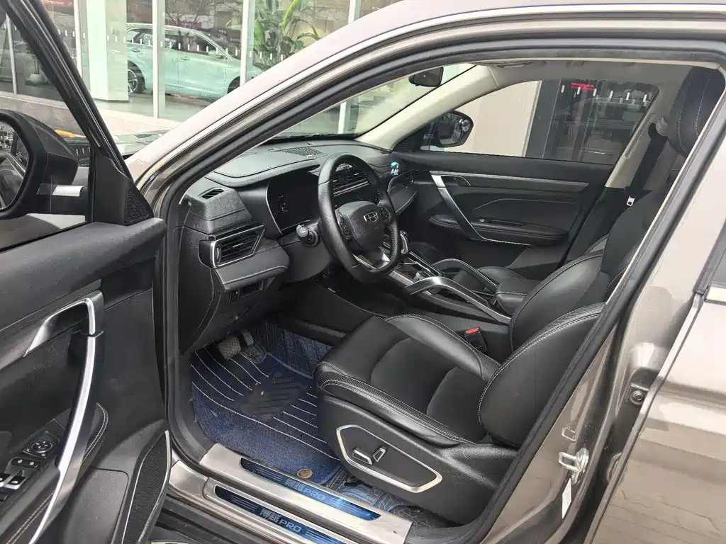 Geely Boyue 2020 1.8TD DCT Zhilian PRO