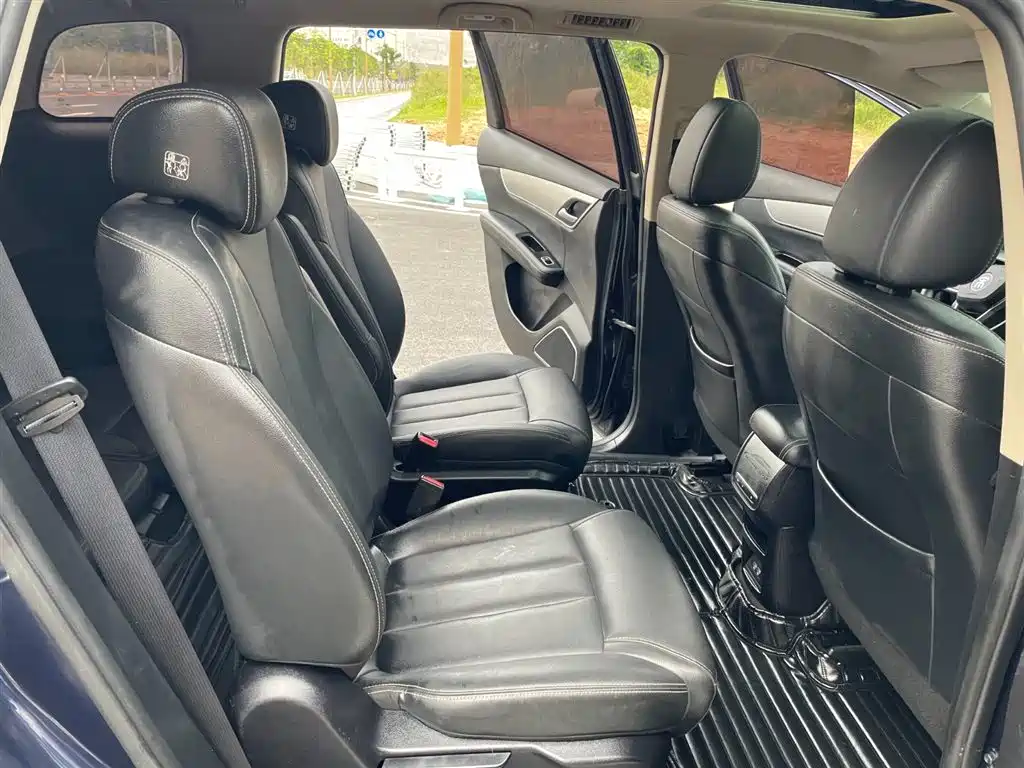 BYD Song MAX 2021 Upgraded Edition 1.5T Automatic Luxury 7-Seater