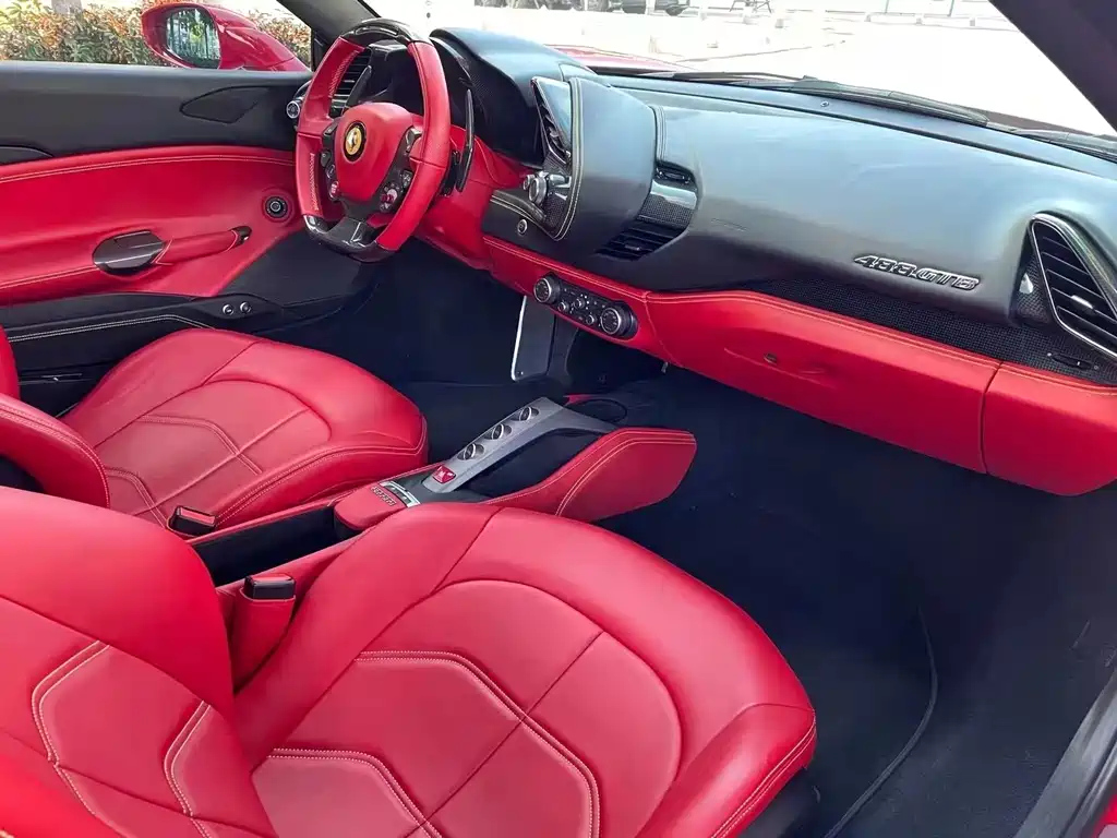 Ferrari 488 GTB 2015