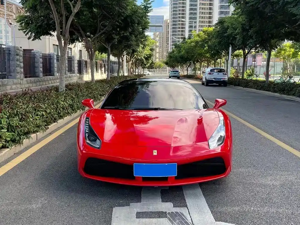 Ferrari 488 GTB 2015